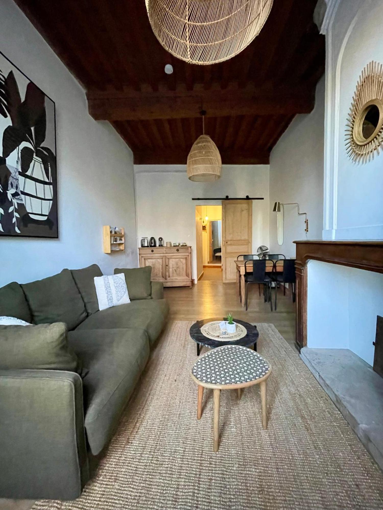 La Boheme Place Aux Herbes Юзес Екстер'єр фото