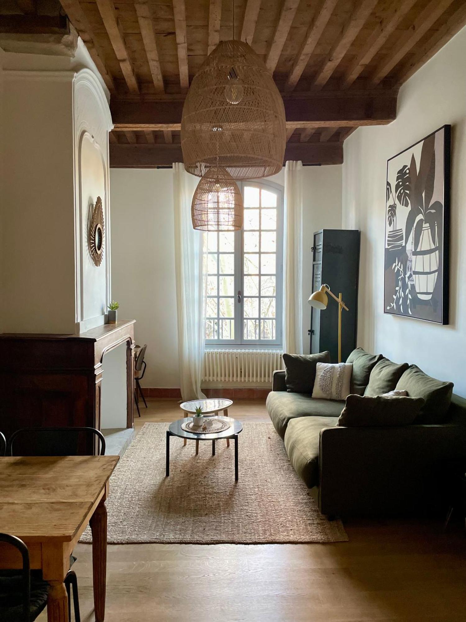 La Boheme Place Aux Herbes Юзес Екстер'єр фото